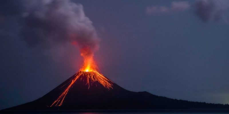 什麼是火山噴發？噴發、原因和後果