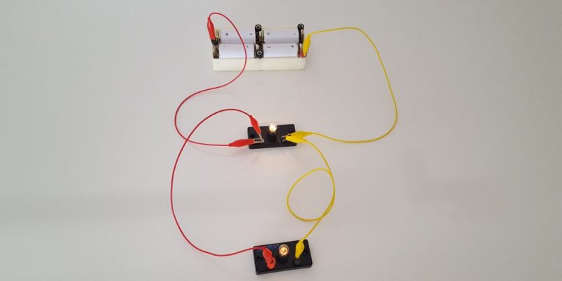 什麼是並聯電路？使用公式、例子以及什麼是串聯電路