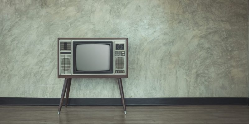 什麼是數位電視？特徵、如何工作、模擬電視組成
