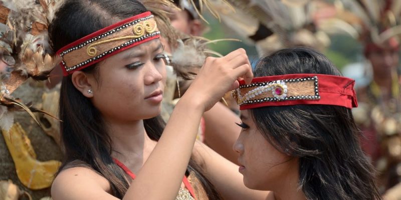 什麼是跨文化性？概念、特徵、原則、例子和重要性