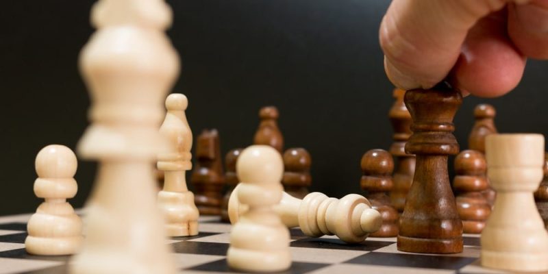 什麼是國際象棋？概念、特徵、歷史、棋盤和棋子運動