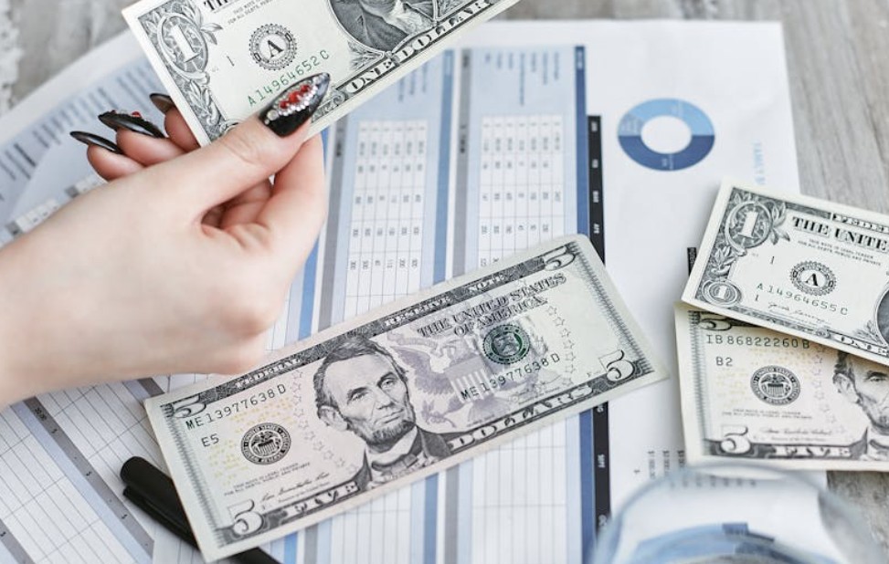 什麼是無形資產？概念、特徵、類型 、範例