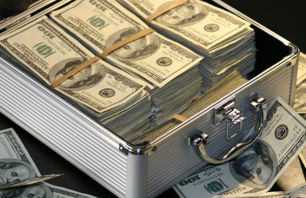 什麼是投資？概念、類型 、儲蓄與投資 、範例