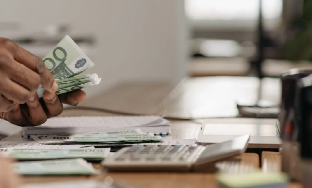 什麼是內部報酬率(IRR)?概念、計算方法、 範例 什麼是內部報酬率(IRR)?概念、計算方法、 範例