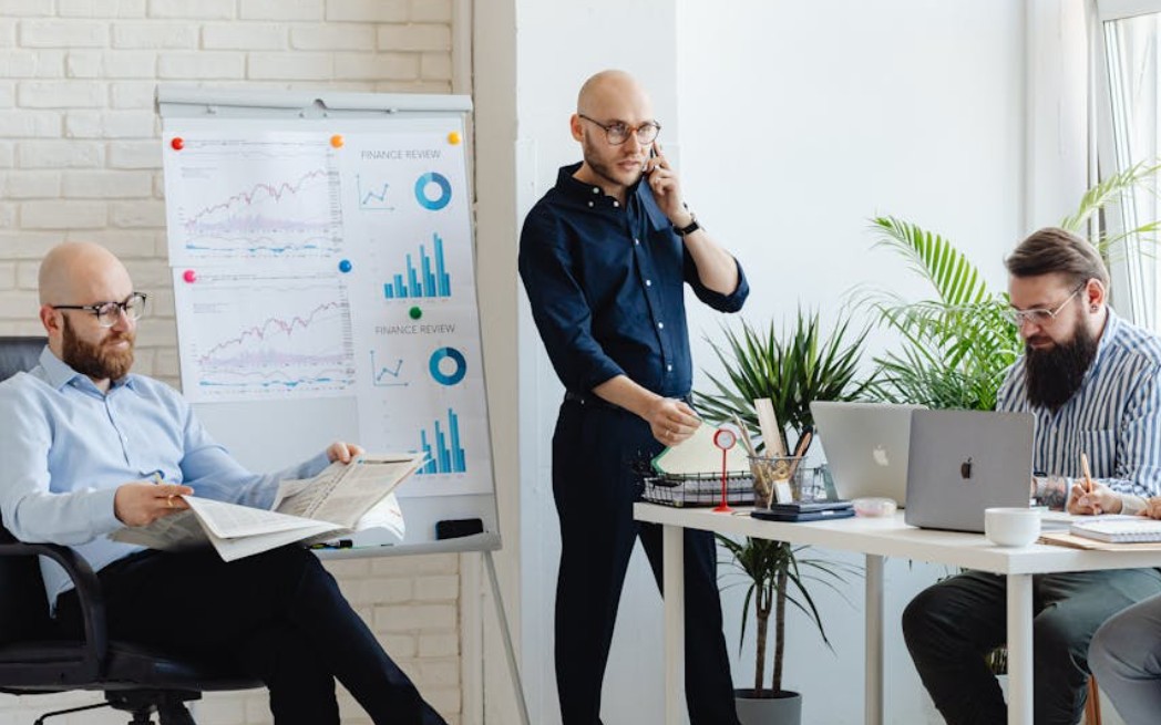 什麼是轉型領導力?概念、特徵、優點與缺點、 範例 什麼是轉型領導力?概念、特徵、優點與缺點、 範例