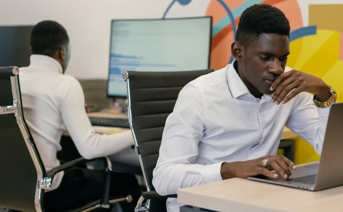 什麼是分包？概念、特徵、優點與缺點 、範例