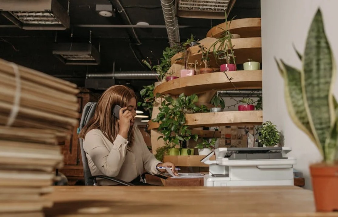 什麼是直接勞動？概念、特徵、間接勞動 、範例