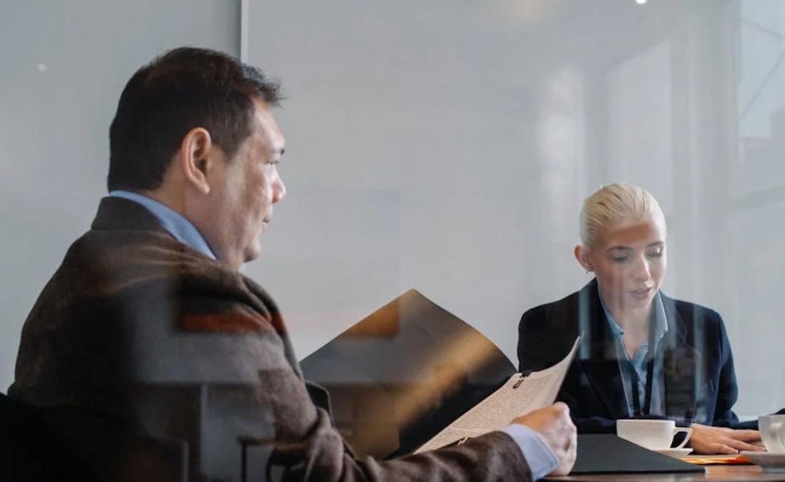 什麼是雇主？概念、特徵、類型 、範例