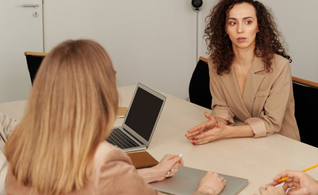 什麼是辦公室？概念、特徵、類型 、元素 、範例